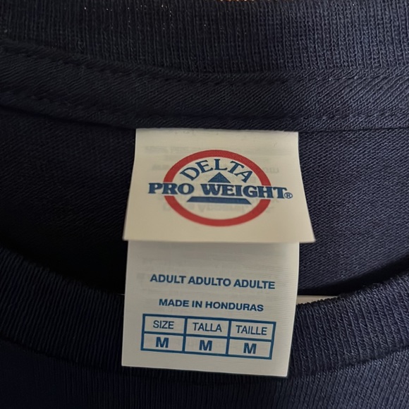 Grumpy Elf Men's Holiday Christmas T-shirt Short Sleeve Size Medium NWOT - Picture 3 of 3